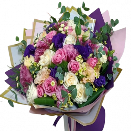 beyaz gül ve renkli lisyantus tasarım buket